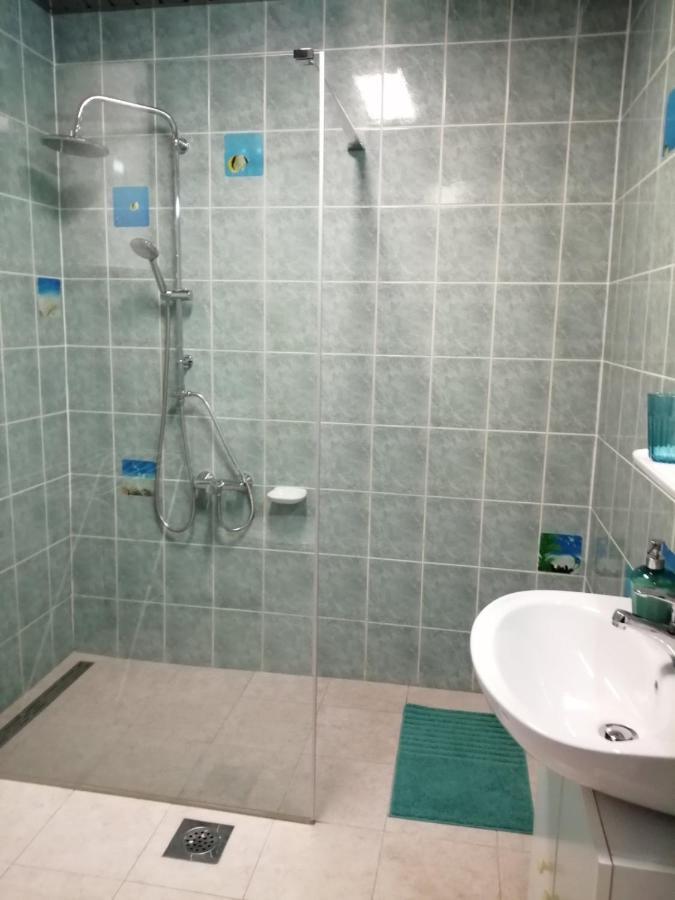 City Center Apartment Umago Esterno foto